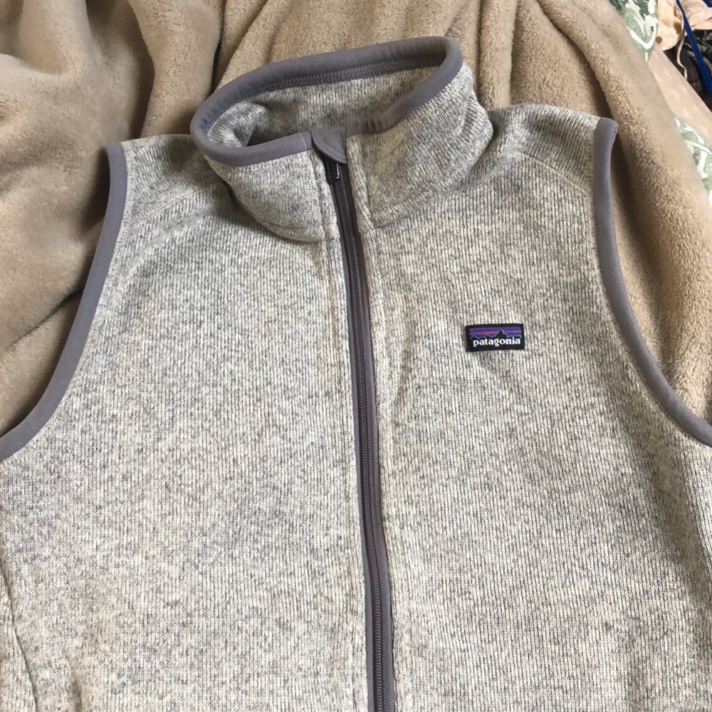 Patagonia vest size small